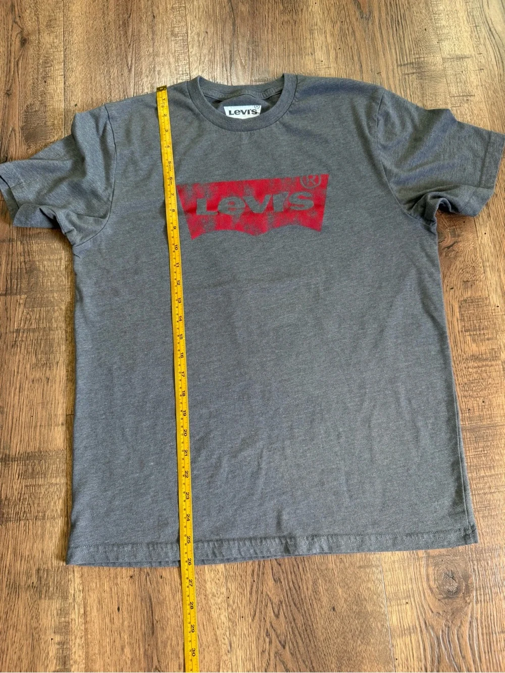 LEVI’S Housemark Men's Gray/Red Logo Graphic Crew Neck Short Sleeve T-Shirt M